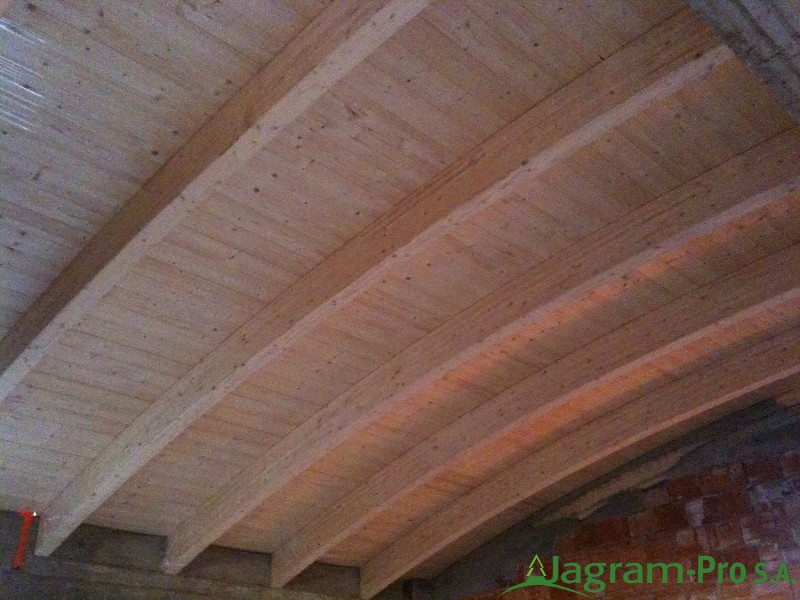 lukarna dachowa drewno konstrukcyjne